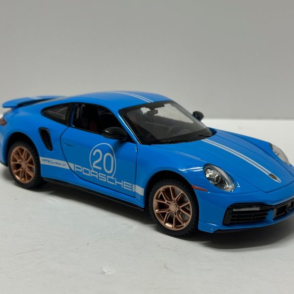 1:24 2020 Porsche 911 Turbo S Diecast With Headlight & Tailight LEDS Blue - Picture 3 of 10